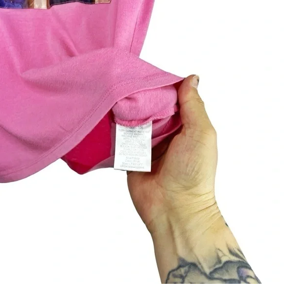 MEAN GIRLS Women's Pink Semi Cropped Crew Neck T-shirt w Movie Scene Graphic L - Picture 3 of 4